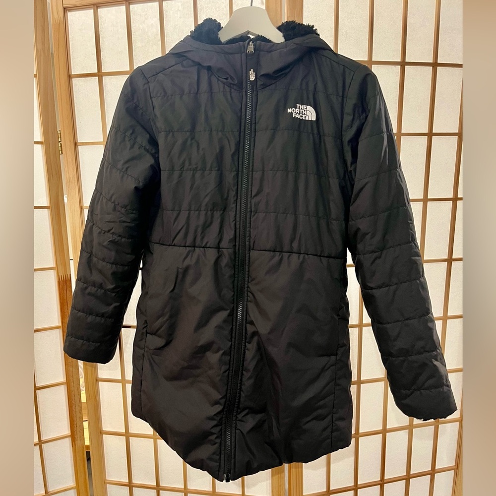 The North Face Black Mossbud Swirl Reversible Parks with Hood (Girls L, 10-12)